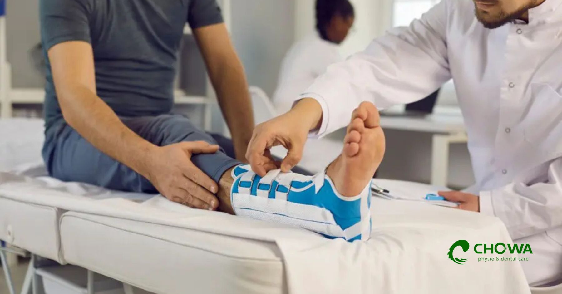 Post Surgery Physiotherapy in Gulshan helping knee recovery with bandage care and guided rehabilitation