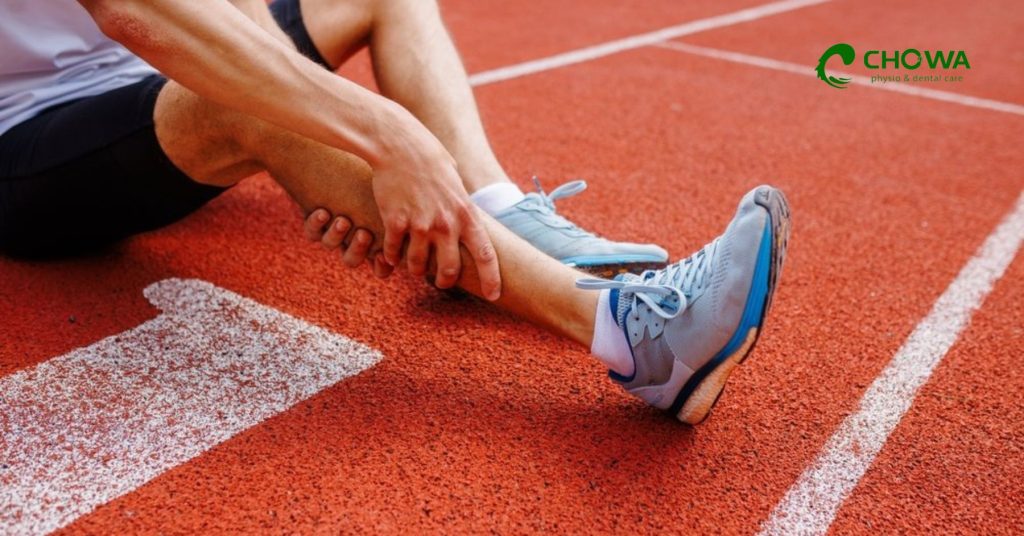 Sports Injury Physiotherapy in Gulshan showing athlete ankle sprain recovery and pain management